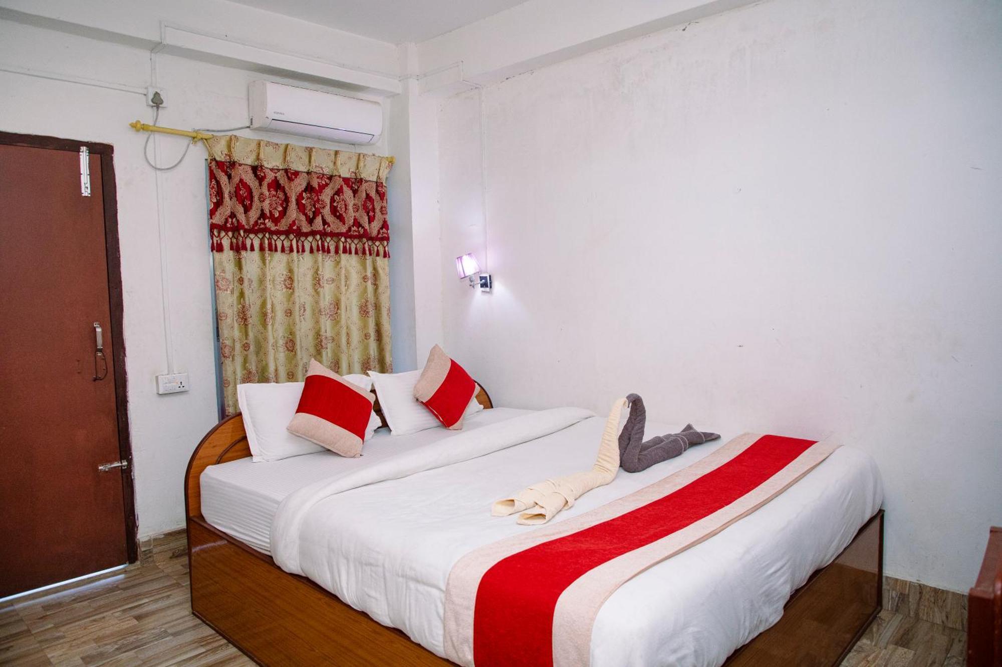 Hotel Shiva'S Dream โซราฮา ภายนอก รูปภาพ