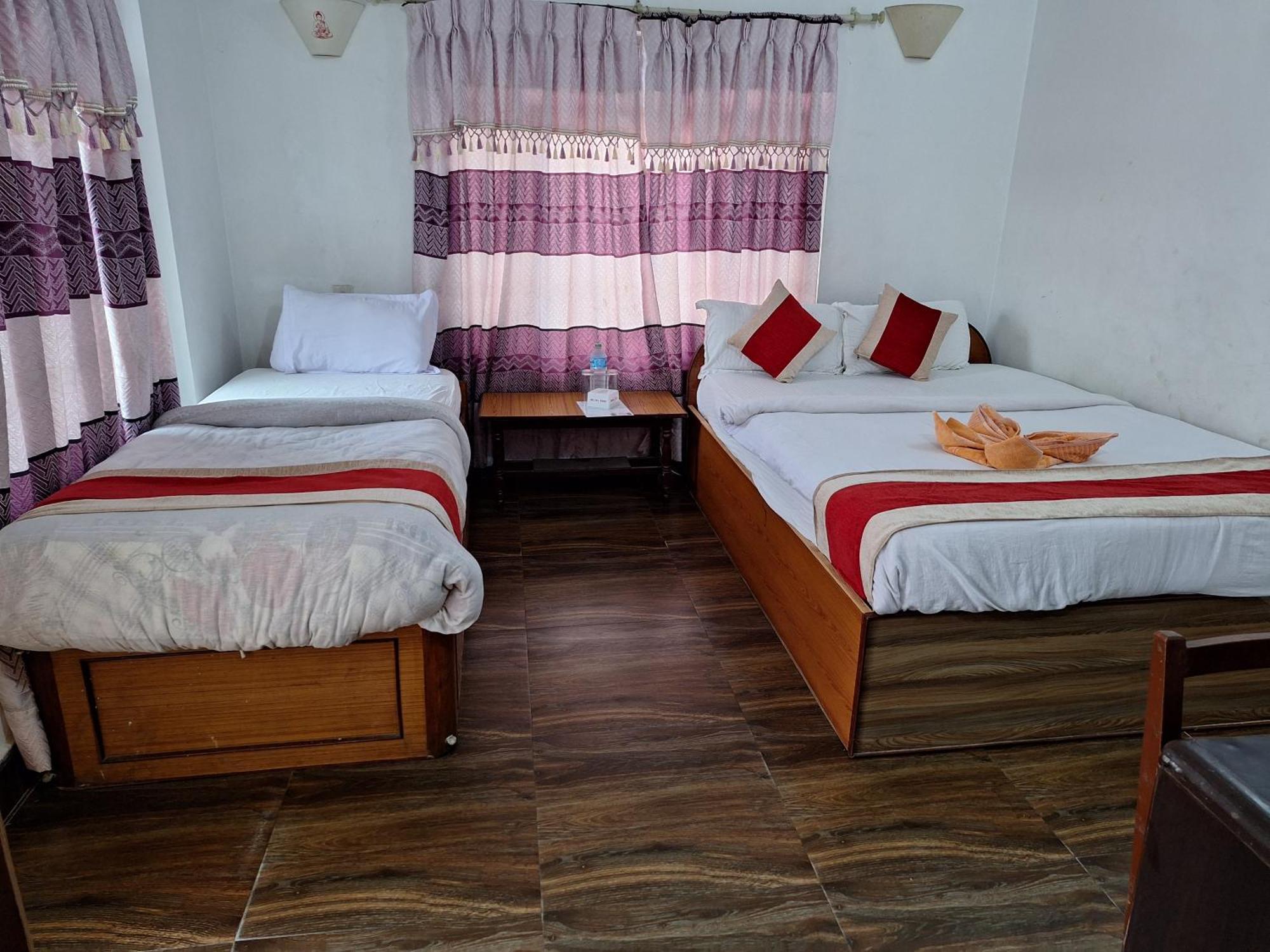 Hotel Shiva'S Dream โซราฮา ภายนอก รูปภาพ